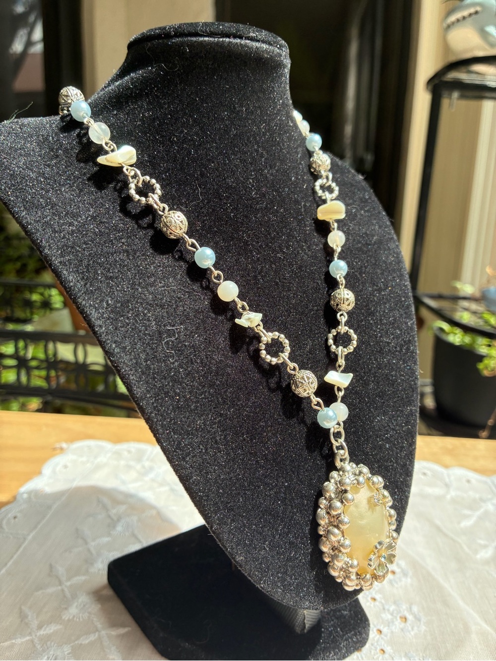 Plunder Design Estella Necklace Silver Vintage Style Pearl Oval Flower Pendant - Picture 3 of 6
